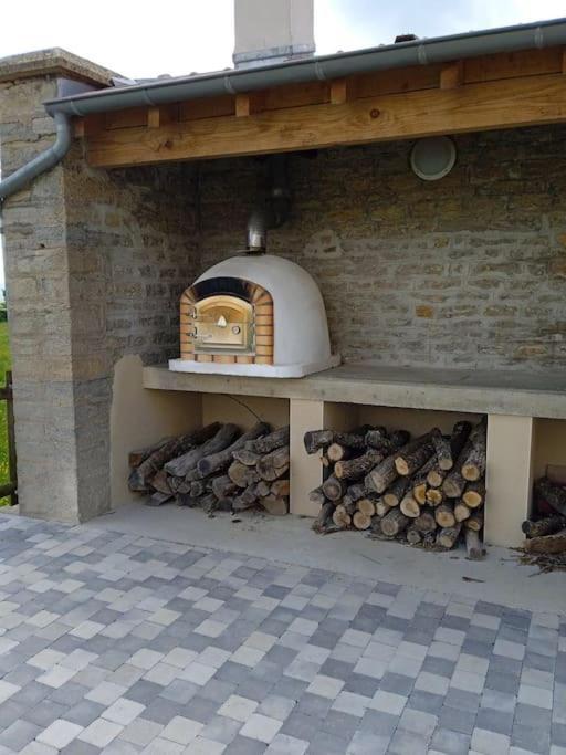 Gite Les Arcades Collonges-en Charollais Exterior photo