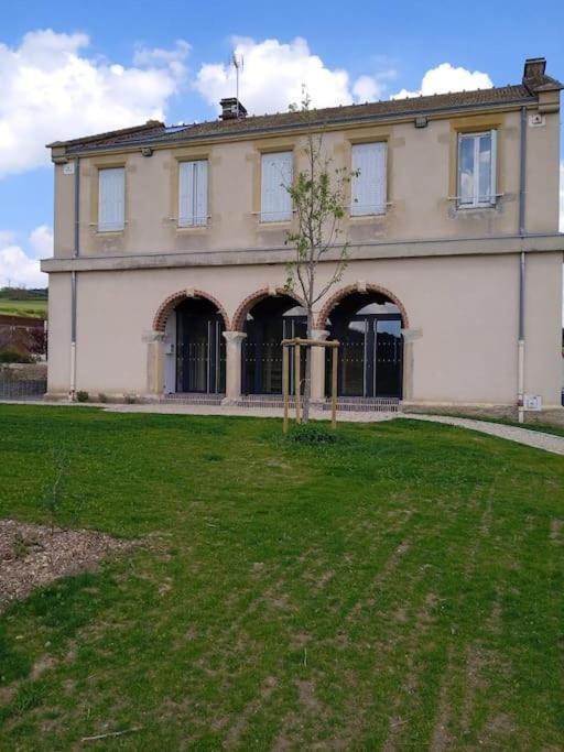 Gite Les Arcades Collonges-en Charollais Exterior photo